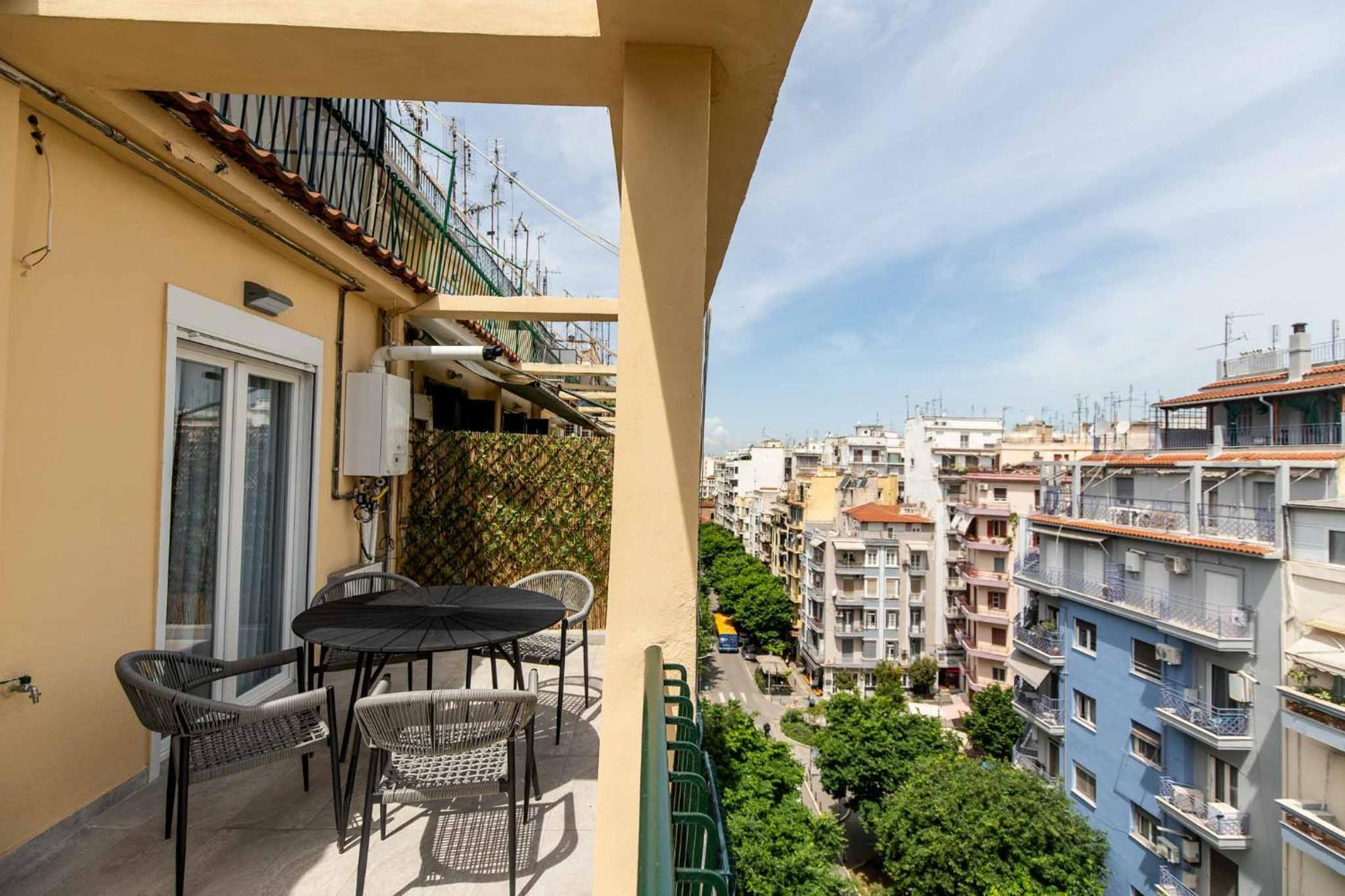 Urban Jungle Apartment Thessaloníki Luaran gambar